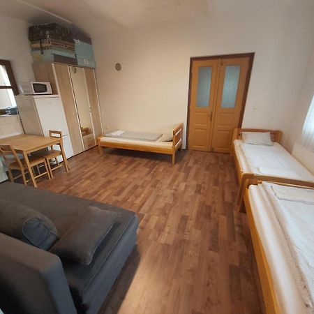 Pivni Lednice Lhota pod Libcany Zimmer foto